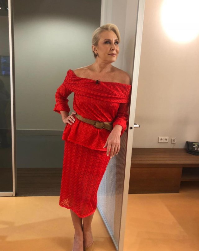 Yasmin Erbil Annesini Kıskandığı Çocukluk Anısını Anlattı