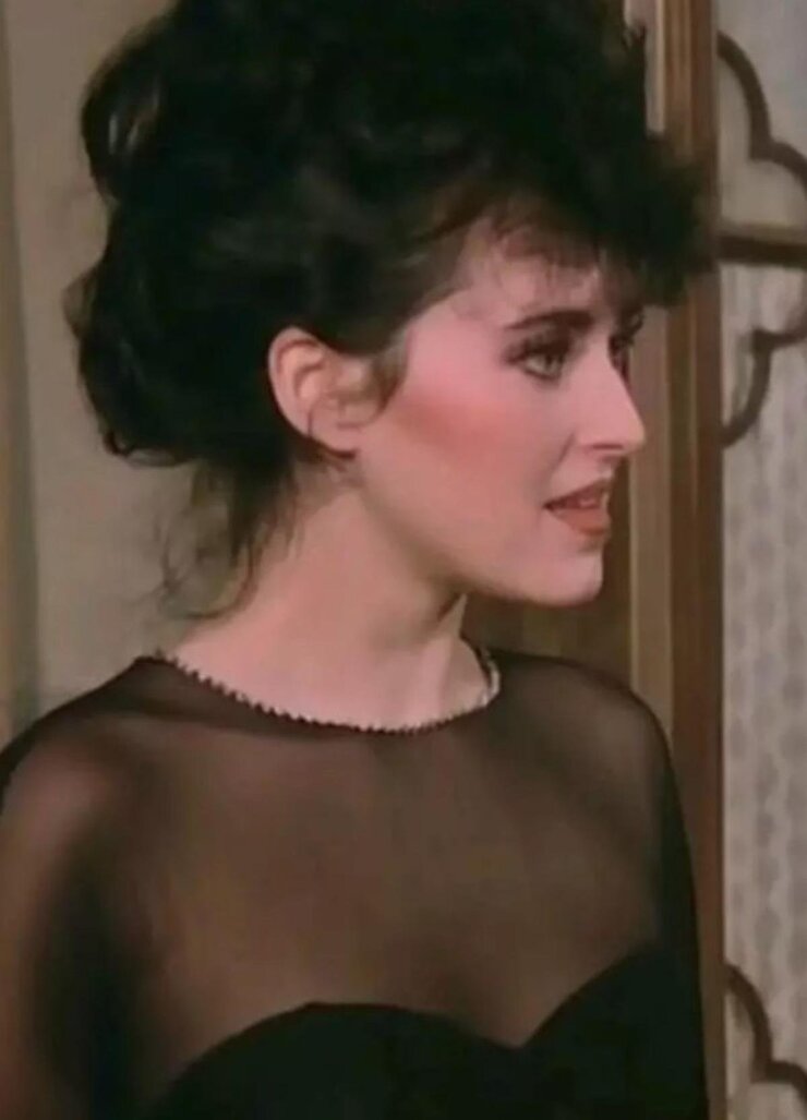 Yaprak Özdemiroğlu Sosyal Medyada Gündem Oldu