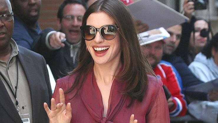 Anne Hathaway İnşallah Deyince Sosyal Medya Karıştı