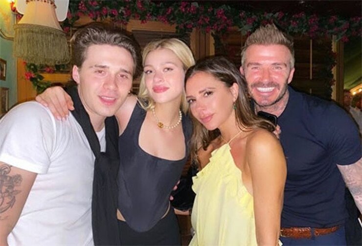 Victoria Beckham Oğluyla Barışmak İçin Gelinine Yalvardı