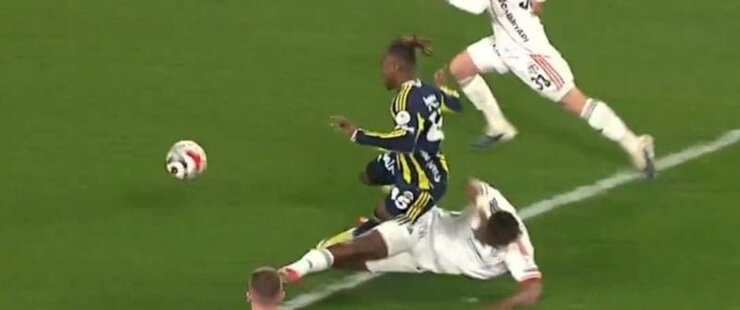 Çakar Toroğlu ve Aydınus Derbinin Penaltı Kararına Karşı Çıktı