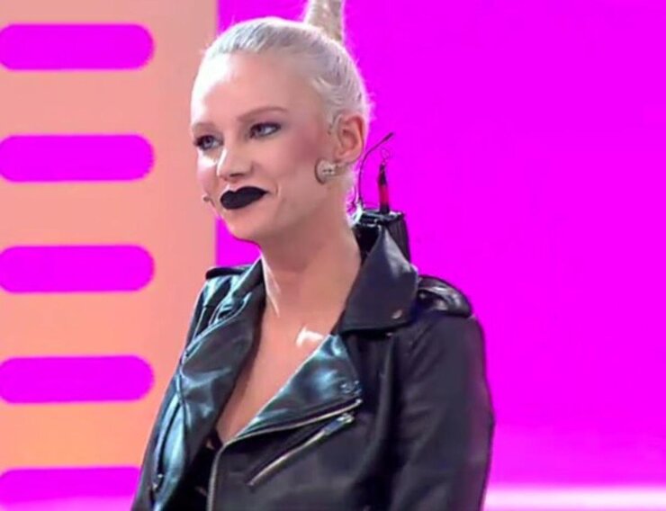 Ayşenur Balcı Estetik Sonrası Tanınmaz Hale Geldi