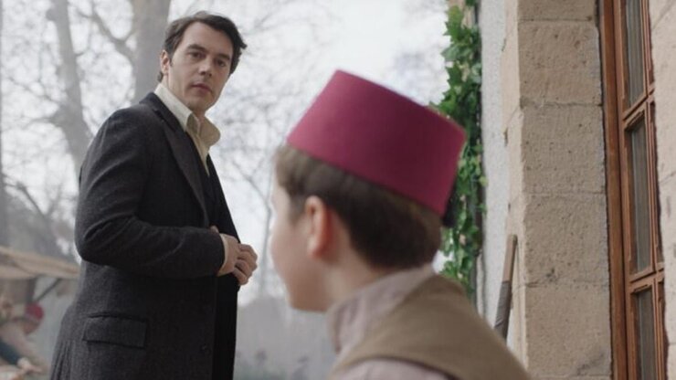 İsmail Ege Şaşmaz Baba Ve Kardeşiyle İlk Kez Aynı Sahnede Buluştu