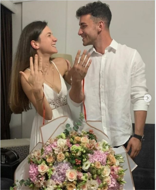 Nisa Bölükbaşı Ve Yiğit İnandı Dini Nikah Kıydı