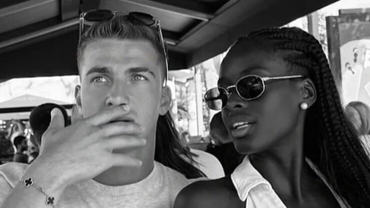 Bertuğ Yıldırım Nikah Fotoğraflarını Sosyal Medyadan Sildi