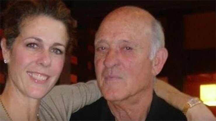 Rita Wilson Babasının Gizli Ailesini 56 Yaşında Öğrendi