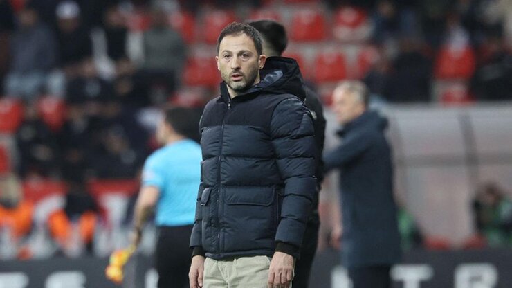 Tedesco İstifa Sorularını Sert Bir Şekilde Reddetti