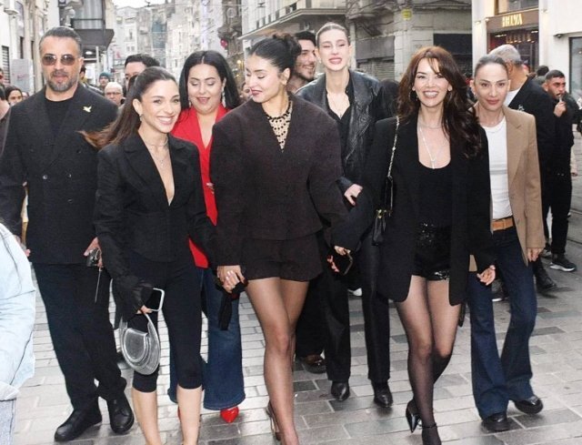 Seray Kaya Sultana Filminin Galasında Sınırları Zorladı