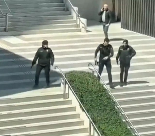 Beşiktaş Konsolosluk Saldırısında Polisle Alay Eden 8 Kişi Gözaltına Alındı