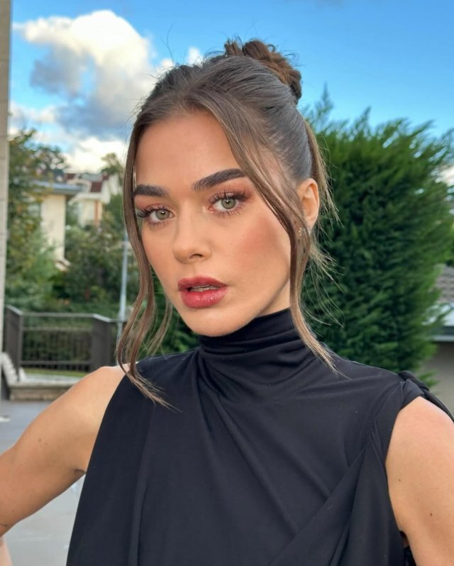 Bensu Soral Eşinin Evlilik Teklifini Dans Sanmış