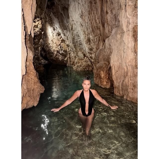 Eda Taşpınar Meksika'da 49 Metre Derinliğe Daldı