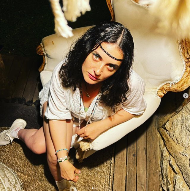 Aslıhan Gürbüz Ev İşlerinin Nankörlüğünden Yakındı