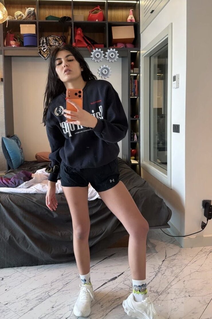 Bahar Candan Ablasını Kaybettikten Sonra Endişe Verici Görüntüler Paylaştı