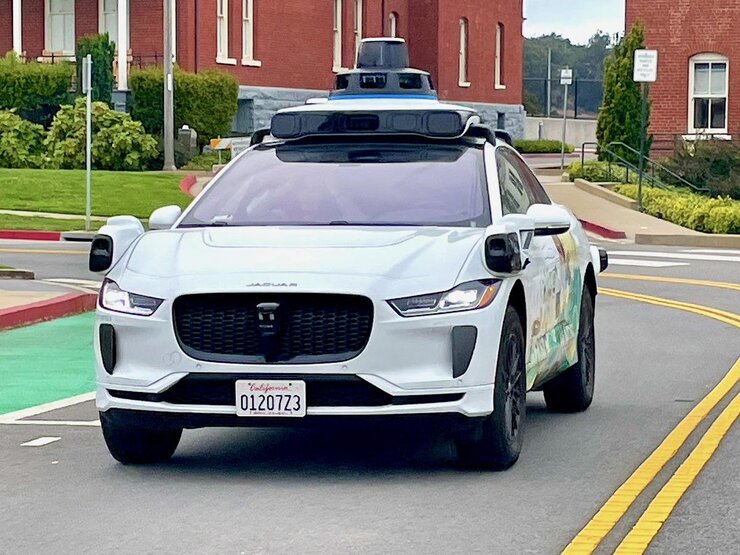 Otonom Araç Austin'de Mahalle Ördeğini Ezdi