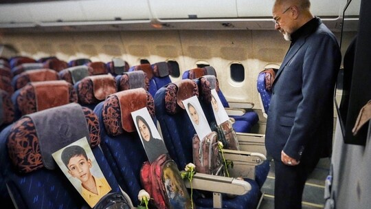 ABD ve İran heyetleri, nükleer müzakereler için İslamabad'a indi. 10 bin askerin...