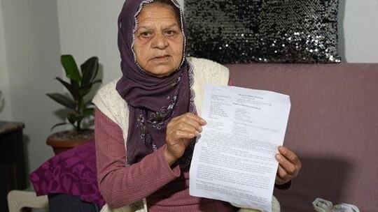 Adana'da 65 yaşındaki emekli kadın, kiracılarının banka kartı ve telefonunu...