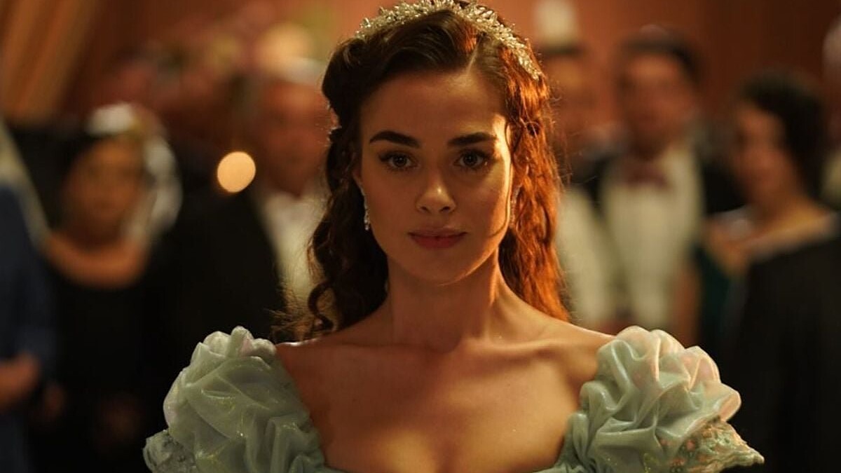 Bensu Soral Eşinin Evlilik Teklifini Dans Sanmış