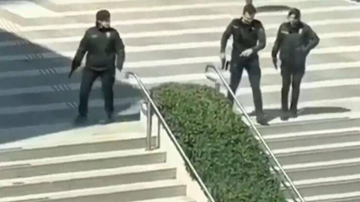 Beşiktaş'taki İsrail Konsolosluğu saldırısı sırasında polisle alay eden ve görüntüleri...