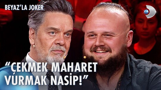 Beyazıt Öztürk ile Joker'in 17. bölümünde bir yarışmacı, Berlin Duvarı'nın yıkıldığı...