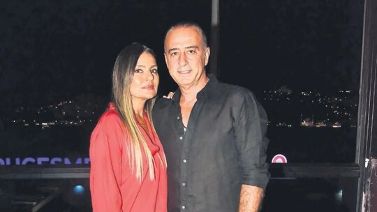 Yeşilçam efsanesi Suzan Avcı'nın kızı Binnaz Avcı, müzisyen Murat Metin Acar'dan...