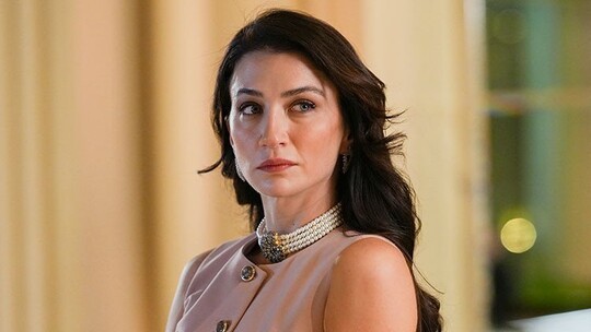 Deniz Benderlioğlu, Kanal D'nin sevilen dizisi Eşref Rüya'daki Irmak karakterini...