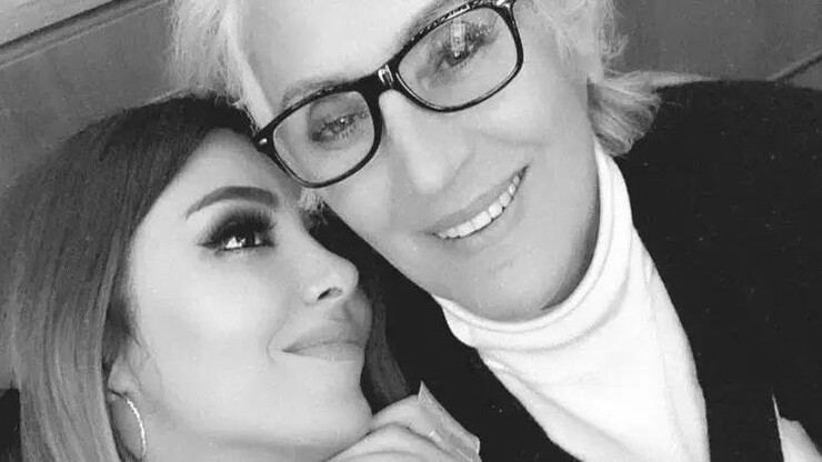 Claude responded: "Gelinim Mutfakta" programıyla tanınan Aslı Hünel, annesi...