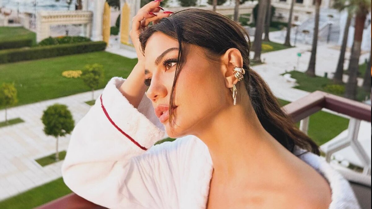 Demet Özdemir'in Villa Bahçesi Sosyal Medyada Viral Oldu
