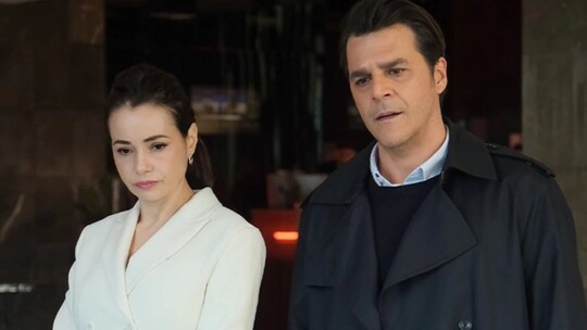 Reklam geliri yetersiz kalınca NOW TV, Özgü Namal ve Selahattin Paşalı'nın rol...