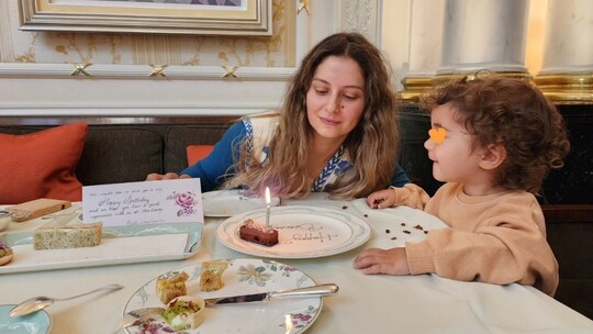 Hepsi grubunun eski solisti Eren Bakıcı, ikinci kez anne olmaya hazırlanıyor;...