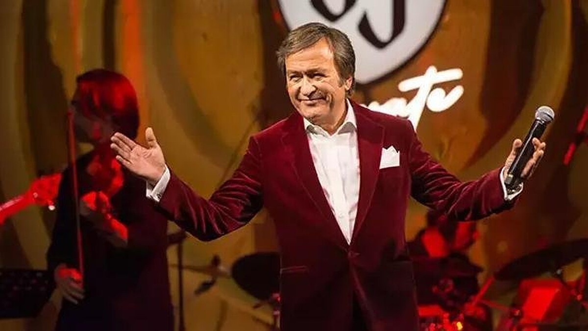 Erol Evgin Torunlarıyla Konser Öncesi Bir Araya Geldi