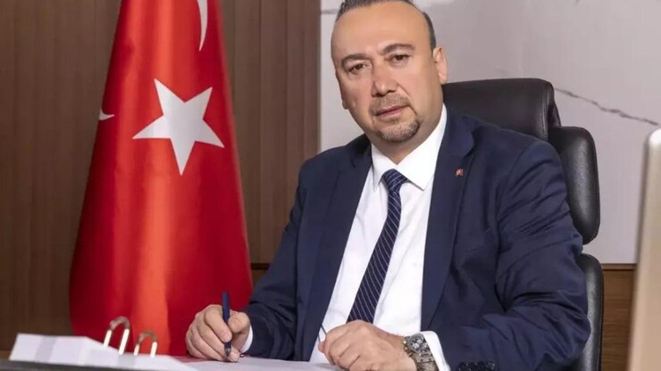 CHP'li Eşme Belediye Başkanı Yılmaz Tozan, Uşak Belediye Başkanı Özkan Yalım...