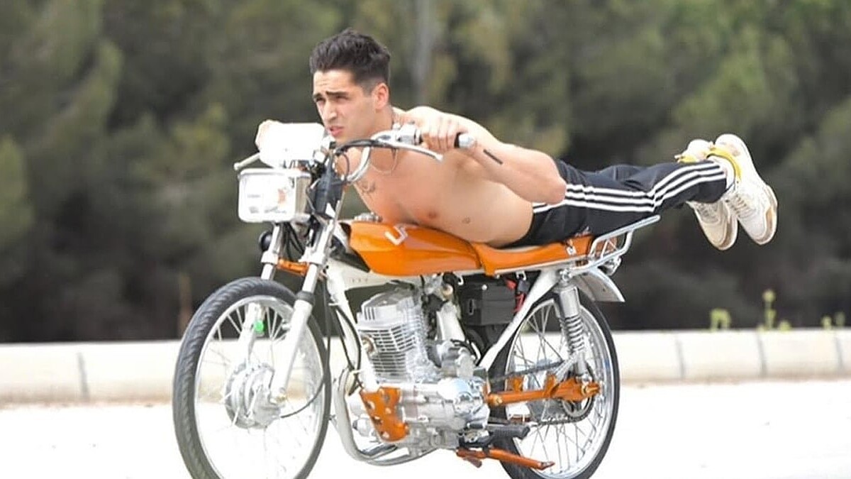 Mert Ramazan Demir Türkiye'de 7 Kişide Olan Motosikleti Satın Aldı