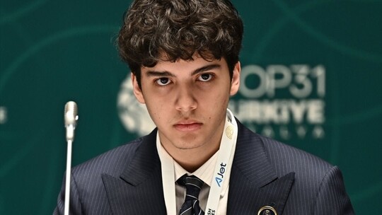 Cumhurbaşkanı Erdoğan'ın torunu Ömer Tayyip Erdoğan, Antalya'daki COP31 İklim...