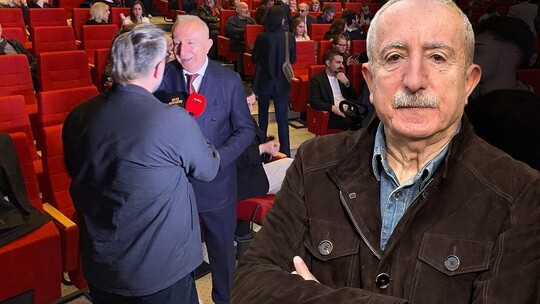 Eski AK Parti milletvekili Orhan Miroğlu, 45. İstanbul Film Festivali'nde şarkıcı...