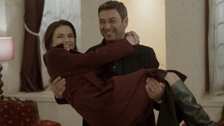 Ozan Akbaba Ve Sinem Ünsal'ın Set Arkası Anları Rekor Kırdı