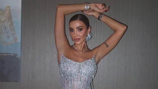 Özge Ulusoy, 23 yıllık mankenlik kariyerinde hâlâ anksiyete sorunuyla mücadele...