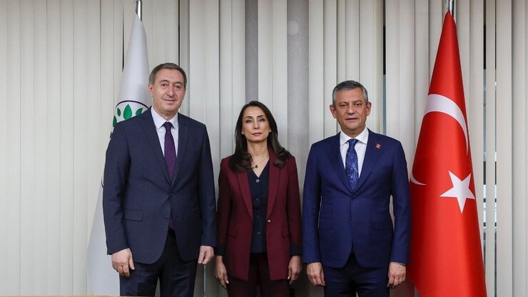 CHP Genel Başkanı Özgür Özel, DEM Parti'nin Ankara'daki genel merkezini ziyaret...