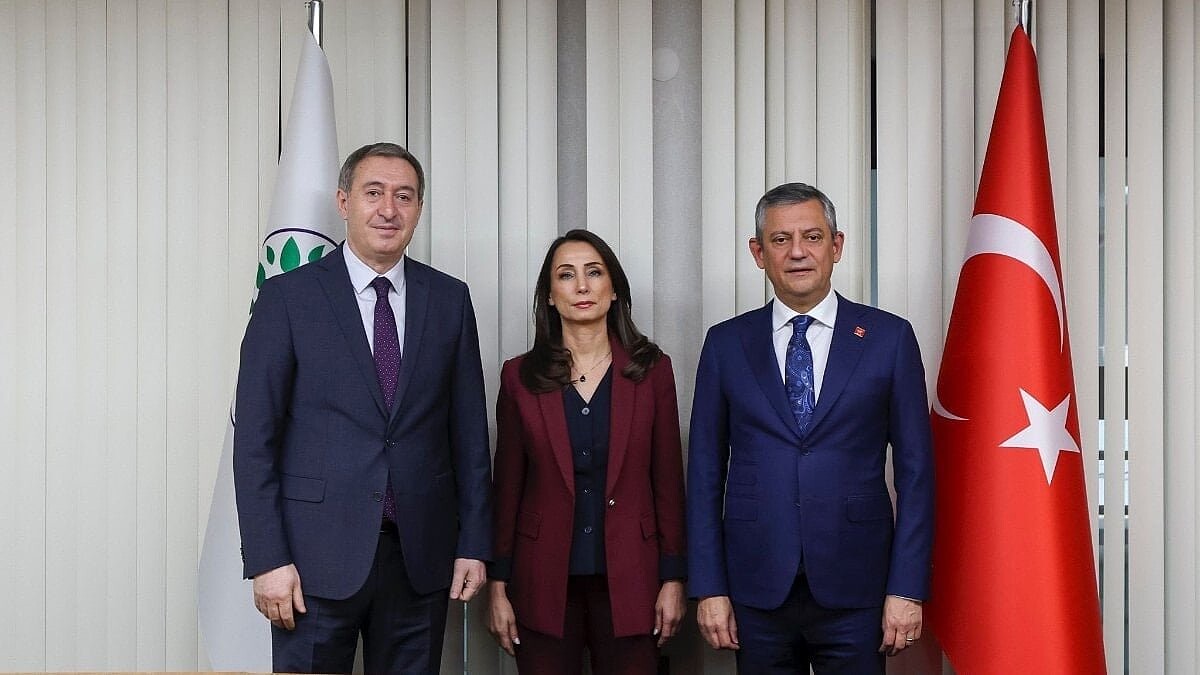 Özgür Özel DEM Parti Genel Merkezini Ziyaret Etti