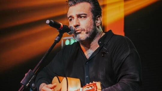 Popstar yarışmasıyla tanınan şarkıcı Rıza Tamer, Bodrum'daki evinde fenalaşarak...