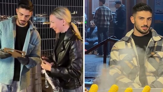 Karaköy'ün fenomen mısırcısı Alper Temel, bu kez Rusya'dan gelen turistlerin...