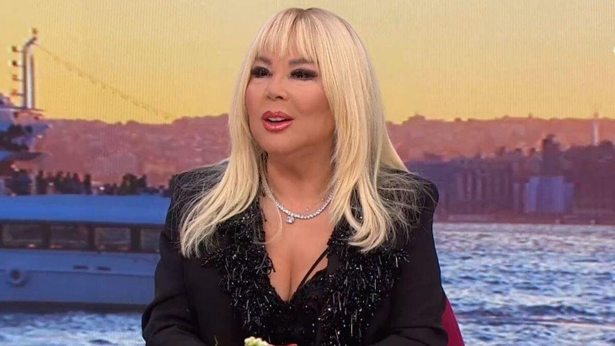 Safiye Soyman Ameliyat Sonrası Yeni Görünümünü Paylaştı