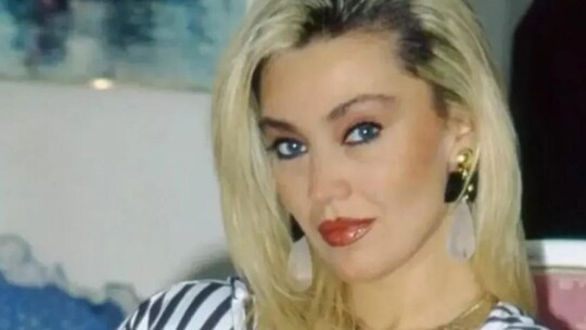 Yılların usta oyuncusu Sevtap Parman, Alzheimer tedavisi gördüğü bakım merkezinden...