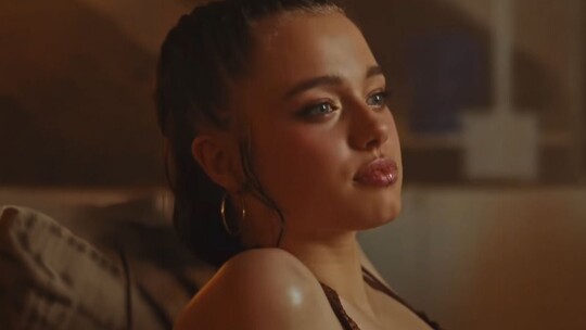 Shiloh Jolie, yeni görünümüyle sosyal medyada gündem oldu; yüz hatları ve bakışlarıyla...