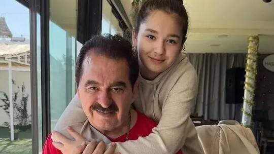 İbrahim Tatlıses, 12 yaşına giren kızı Elif Ada'nın doğum gününü eski eşi Ayşegül...