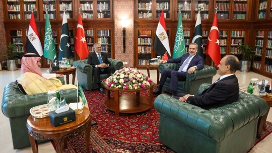 Türkiye, Mısır ve Pakistan'ın arabuluculuk girişimleri sonuç vermezken Trump,...