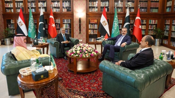 Türkiye, Mısır ve Pakistan'ın arabuluculuk girişimleri sonuç vermezken Trump,...