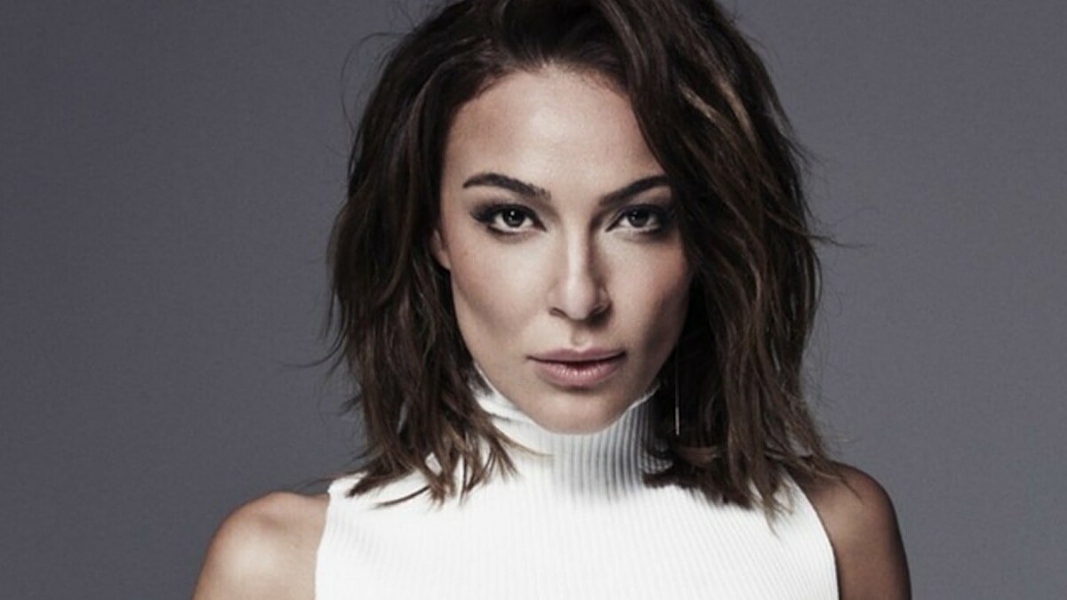 Ziynet Sali Saçlarını Sarıya Boyattı Hayranlar Büyük İlgi Gösterdi