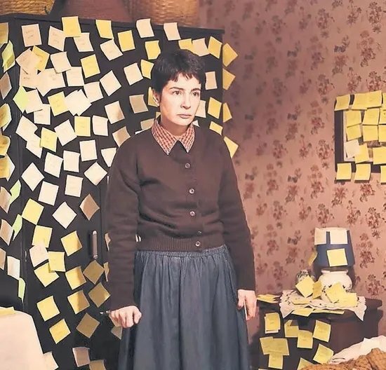 Esra Şengünalp Set Boyunca Kimseyle Konuşmadı