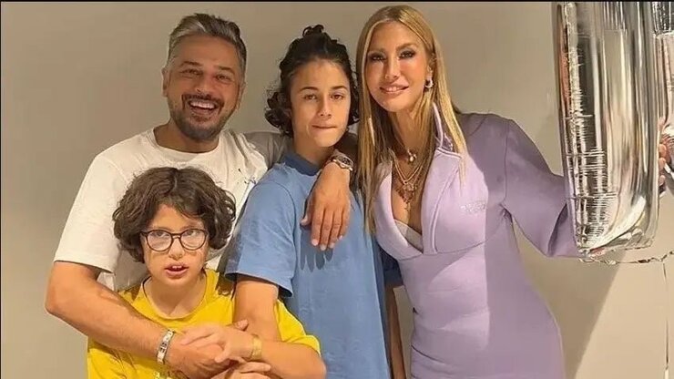 Emre Altuğ Çağla Şıkel'e Mezar Başında Evlenme Teklif Etmiş