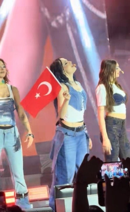 Manifest Gaziantep Konserini Tamamladı AKP Eski Milletvekili Şaşkınlığını Dile Getirdi